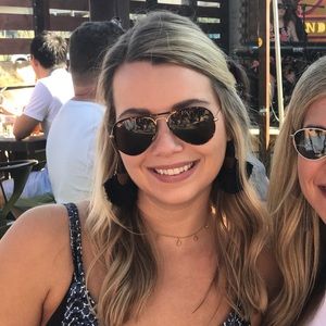 Meet your Posher, Madison